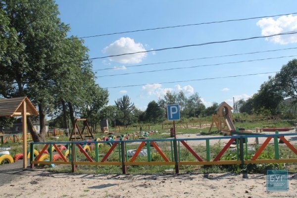 Народний депутат захотів «скрутити» голови вандалам. ФОТО