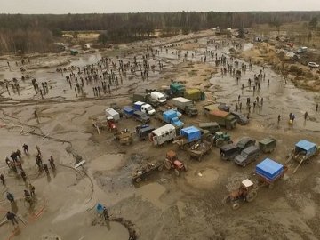 На Рівненщині – масова бійка «бурштинщиків» з поліцією