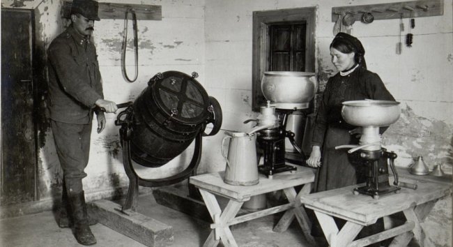 Якими були ферми і сироварні на Волині  сто років тому. РЕТРОФОТО