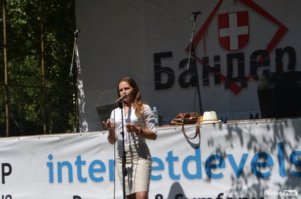 На «Бандерштаті» Віра Савченко розповіла, для чого зробили котли в АТО. ФОТО