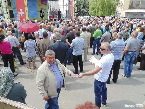 Богомолець розповіла лучанам про «куплені» рейтинги