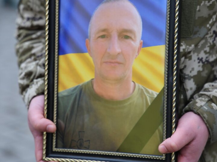 У Луцьку попрощалися з Героєм Іваном Литвинчуком, який загинув у жовтні 2024-го