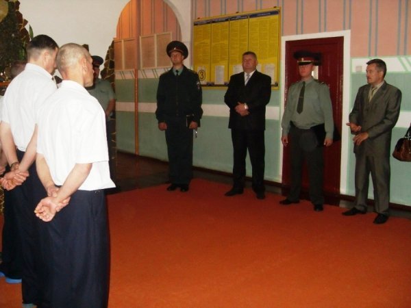 Чиновникам показали Луцьке СІЗО. ФОТО