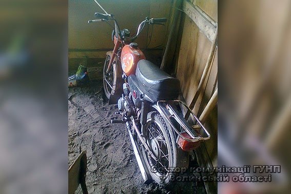 На Волині школяр вкрав у чоловіка мопед. ФОТО