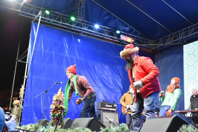 Як лучани колядували з відомими гуртами. ФОТО