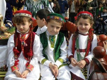 В Таджикистані заборонили називати дітей російськими іменами