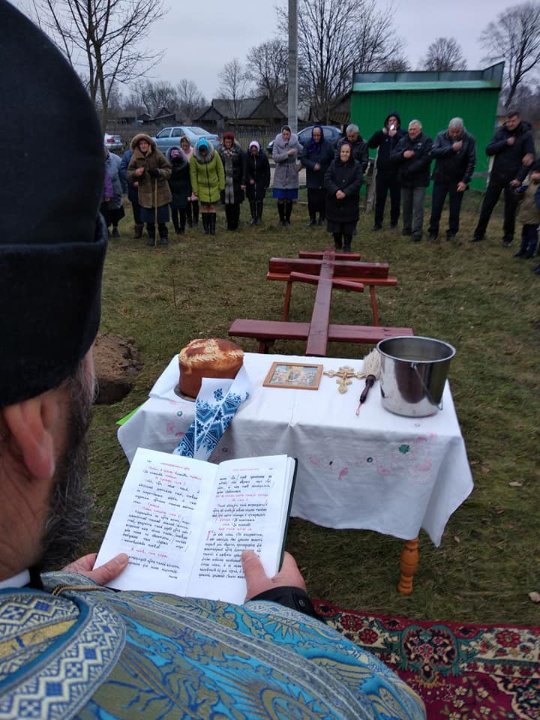У селі на Волині освятили місце для побудови храму. ФОТО