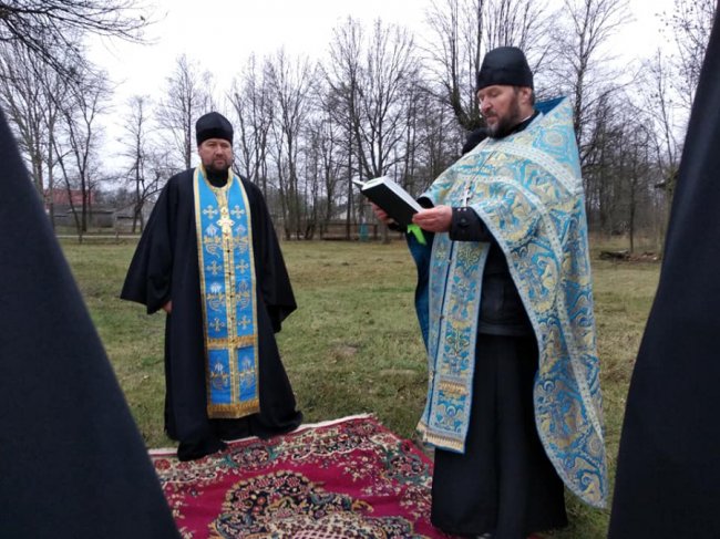 У селі на Волині освятили місце для побудови храму. ФОТО