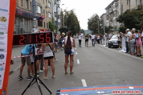 Мер Житомира добігався. ФОТО