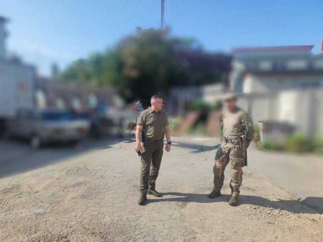 Керівник поліції Волині відвідав бійців управління КОРД на Херсонщині. ФОТО