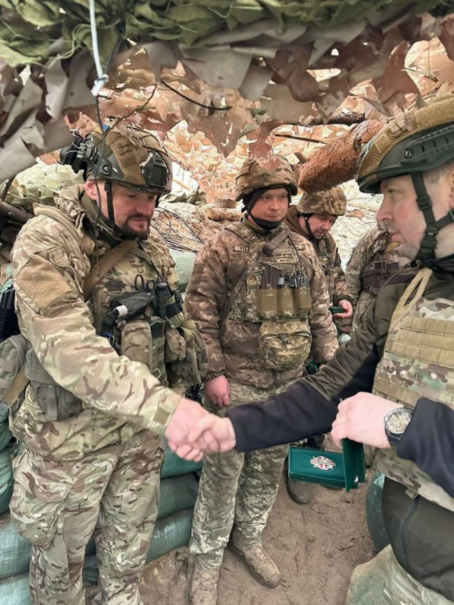 Бійців луцького батальйону нагородили на передовій 