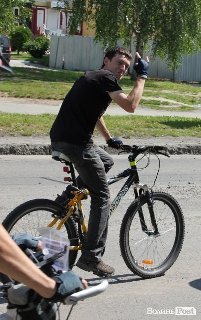 Велодень у Луцьку зібрав більше тисячі людей. ФОТО 