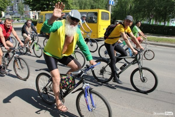 Велодень у Луцьку зібрав більше тисячі людей. ФОТО 