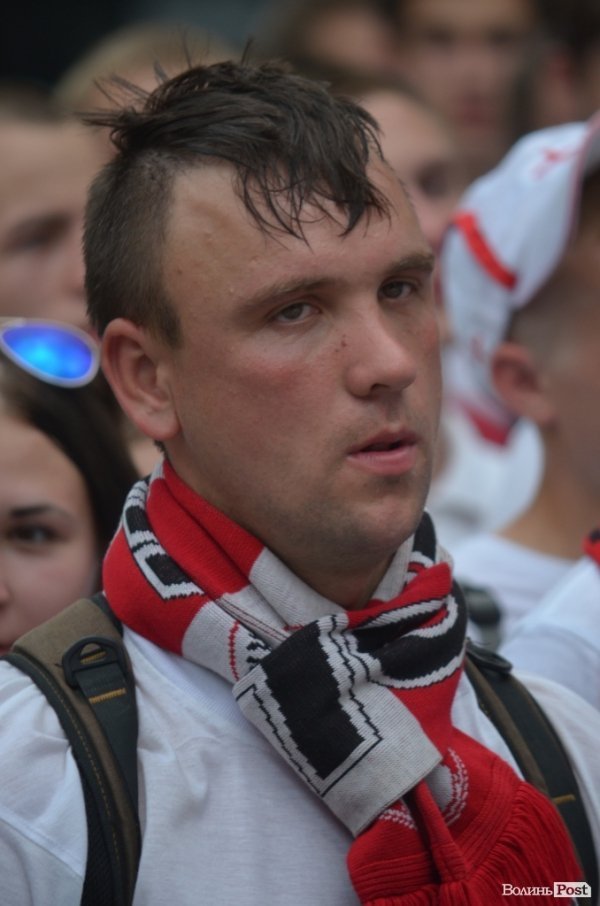 Фанати «Волині» «задимили» центр Луцька. ФОТО