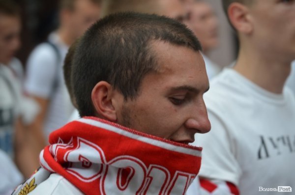 Фанати «Волині» «задимили» центр Луцька. ФОТО