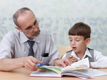 Податківці просять волинян задекларувати «репетиторські» доходи