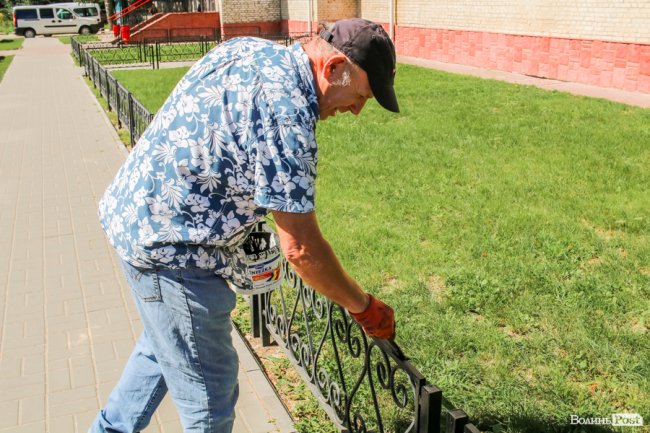 Безіменна вулиця і неназваний ставок: чим особливий неквапливий Вишків. ФОТО