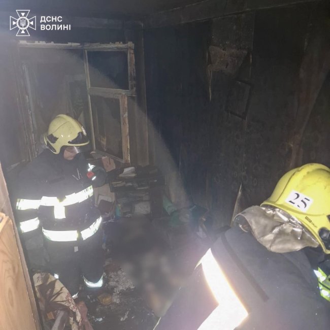 У Луцьку горіла квартира у дев'ятиповерхівці на Чорновола: загинула жінка