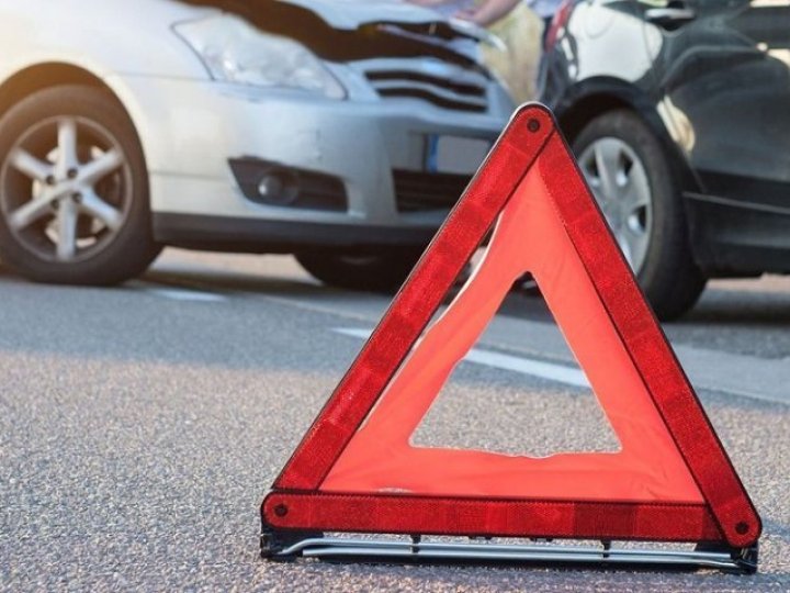 У Луцьку зіткнулися автівки, в автопригоді травмувалась жінка
