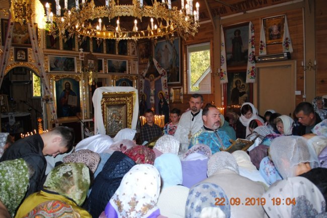 У село під Луцьком привезли ікону зі святої гори Афон