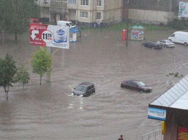 Луцьк знову плаває. ФОТО. ВІДЕО