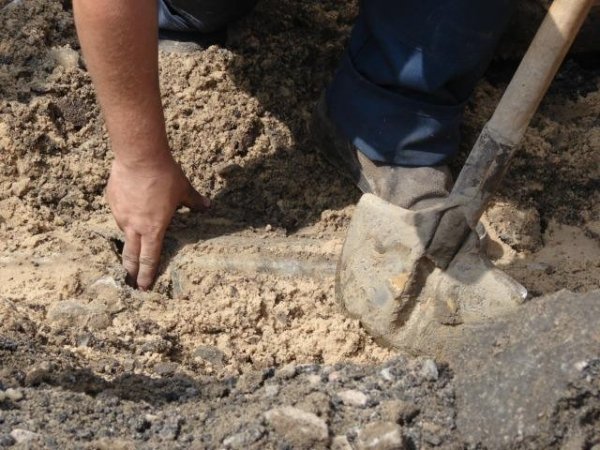 У Києві провалилося 25 метрів дороги. ФОТО