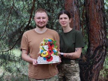 Про весілля офіцерів і «Забіг у повзунках»: добрі новини від ВолиньPost за 13 серпня