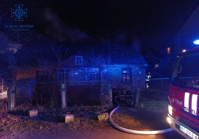 У Луцьку під час пожежі житлового будинку загинула жінка