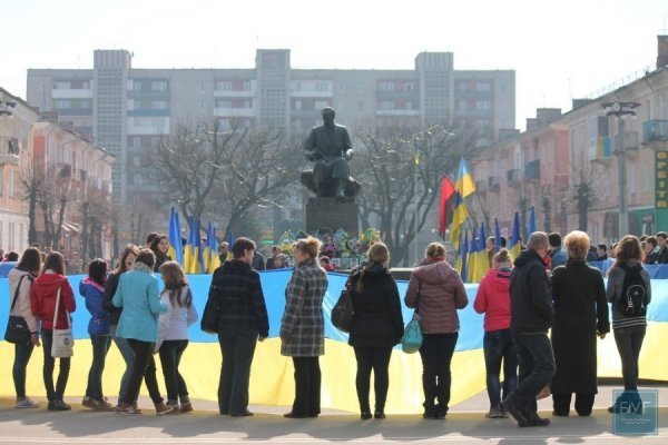 У Нововолинську вшанували пам'ять Тараса Шевченка. ФОТО