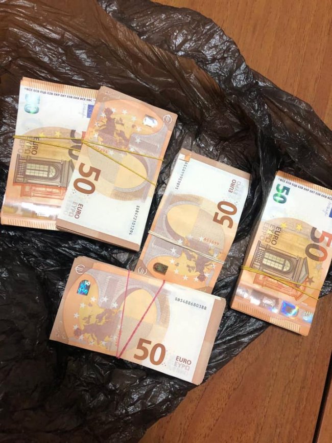 Поляк хотів через «Ягодин» незаконно вивезти з України десятки тисяч євро. ФОТО