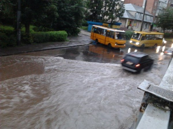 Як затоплювало Тернопіль. ФОТО. ВІДЕО
