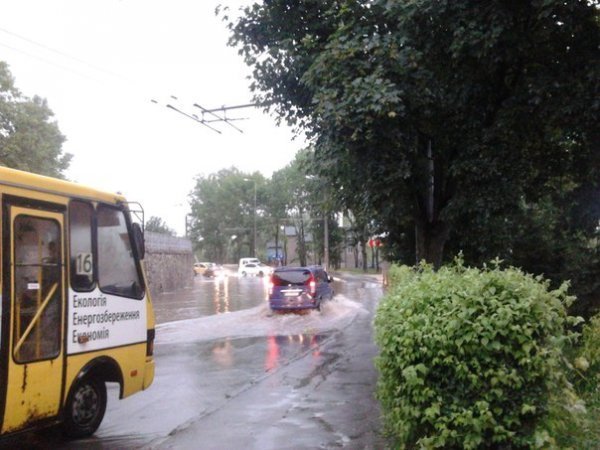 Як затоплювало Тернопіль. ФОТО. ВІДЕО