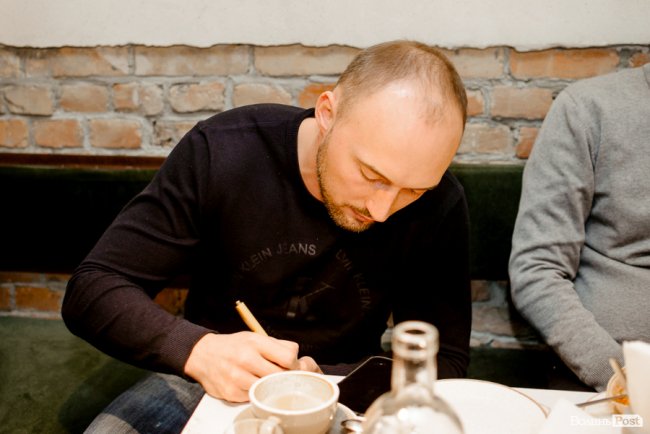 «Інвестор» вміє дивувати»: будівельна компанія розіграла мандрівку до Амстердаму. ФОТО*