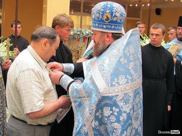 Митрополит Ніфонт відслужив молебень в обласній лікарні. ФОТО