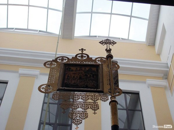 Митрополит Ніфонт відслужив молебень в обласній лікарні. ФОТО