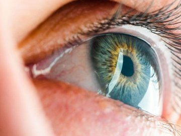 На Волині лікарі врятували зір хлопчику, який проштрикнув око