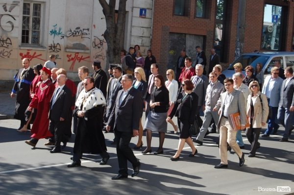 У Луцьку – посвята в студенти «європейського» вишу. ФОТО