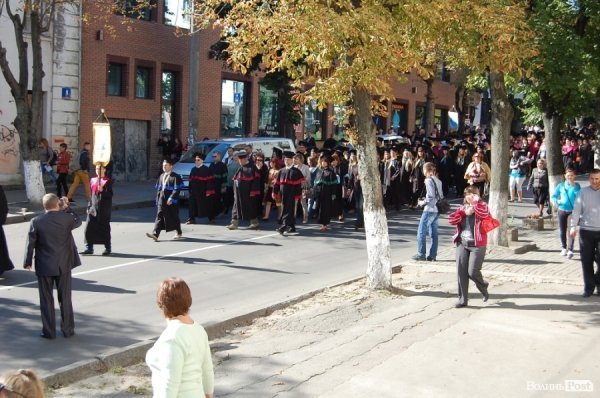 У Луцьку – посвята в студенти «європейського» вишу. ФОТО