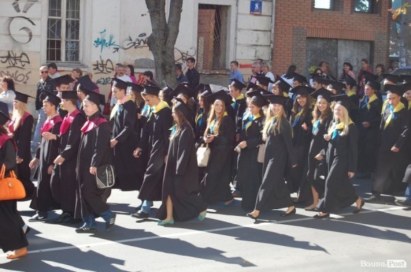 У Луцьку – посвята в студенти «європейського» вишу. ФОТО