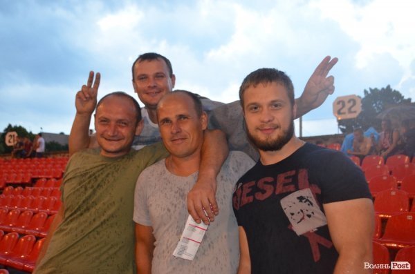 «Волинь» – «Шахтар»: як лучани вболівали на «Авангарді». ФОТО