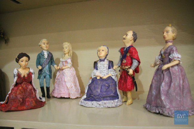 Волинська майстриня виготовляє дивовижні портретні ляльки з вати та глини. ФОТО