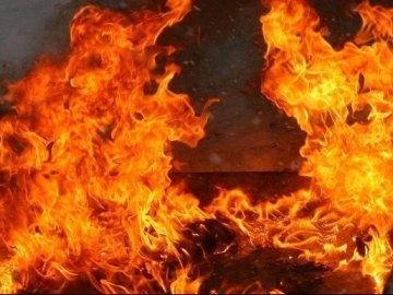 У Шацьку горів дачний будинок. ВІДЕО