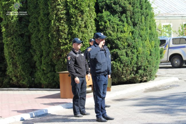 У Луцьку нагородили патрульних, які брали участь у війні з Росією. ФОТО