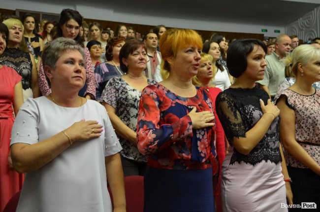 «Ви наша надія»: у луцькому педколеджі – випускний. ФОТО