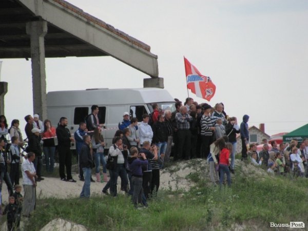 Під Луцьком змагалися автогонщики. ФОТО 