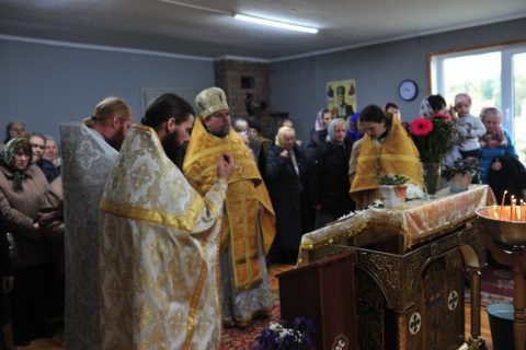 У Луцьку прихильники УПЦ (МП) відзначили престольне свято. ФОТО