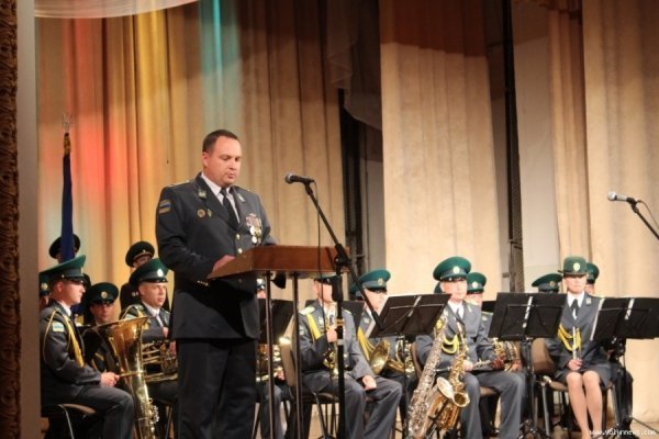 Башкаленко, вітаючи прикордонників, бажав «великих погонів»