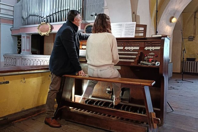 Луцький митець: «Органна музика надихає у час війни»