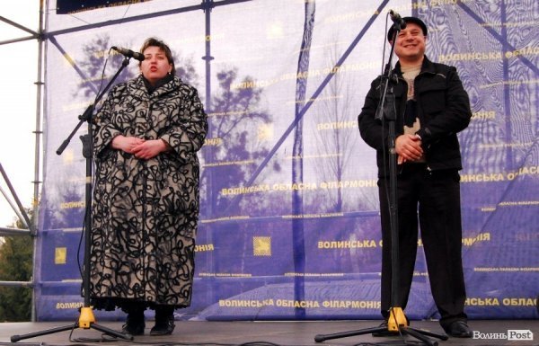 У центрі Луцька гуляли цигани. ФОТО