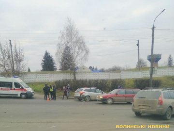 У Луцьку через аварію на перехресті утворився затор. ФОТО